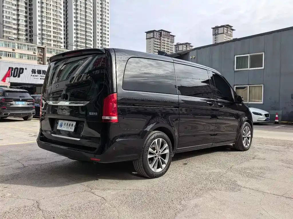 Mercedes-Benz V-Class 2022 из CN, фото 5