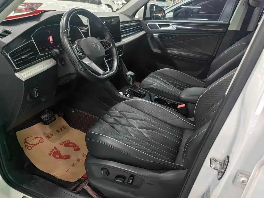 Volkswagen Tiguan L 2022 из CN, фото 4