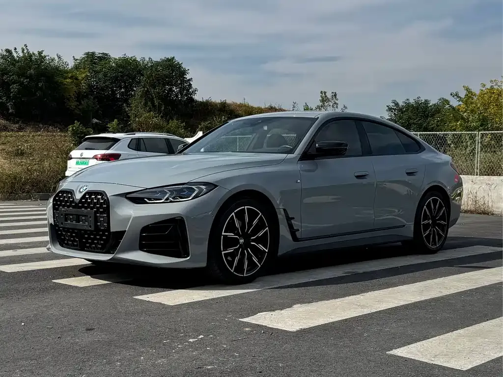 BMW 4 Series 2023 из CN, фото 1