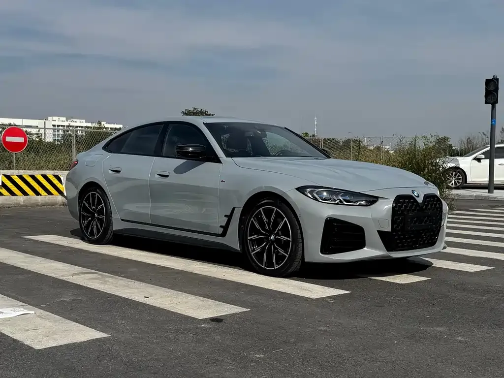 BMW 4 Series 2023 из CN, фото 3