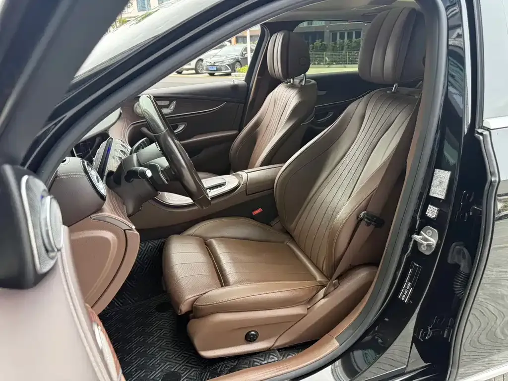 Mercedes-Benz E-Class 2022 из CN, фото 10