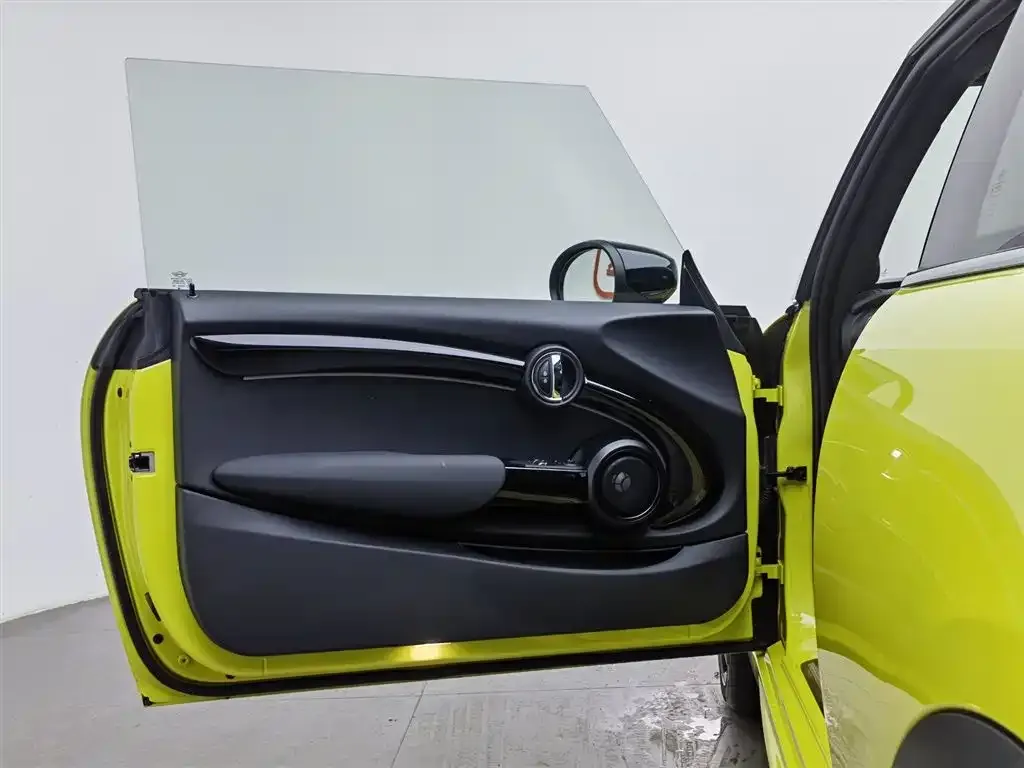 MINI Cooper (3-door) 2024 из CN, фото 8
