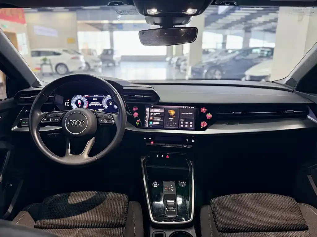 Audi A3 2023 из CN, фото 5