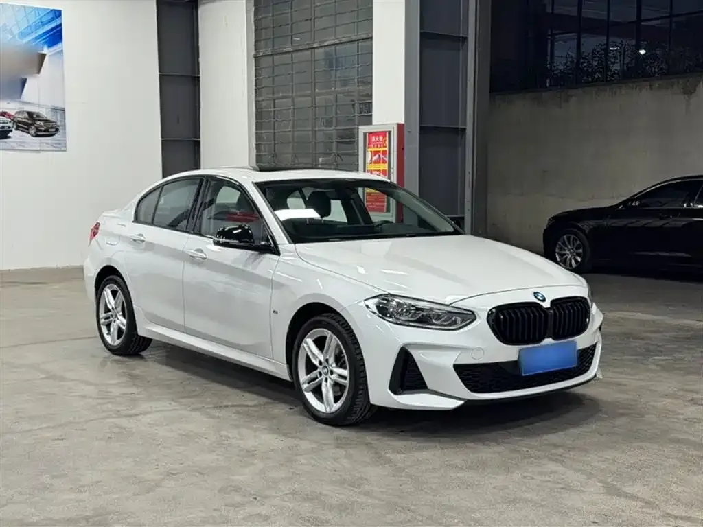 BMW 1 Series 2021 из CN, фото 4