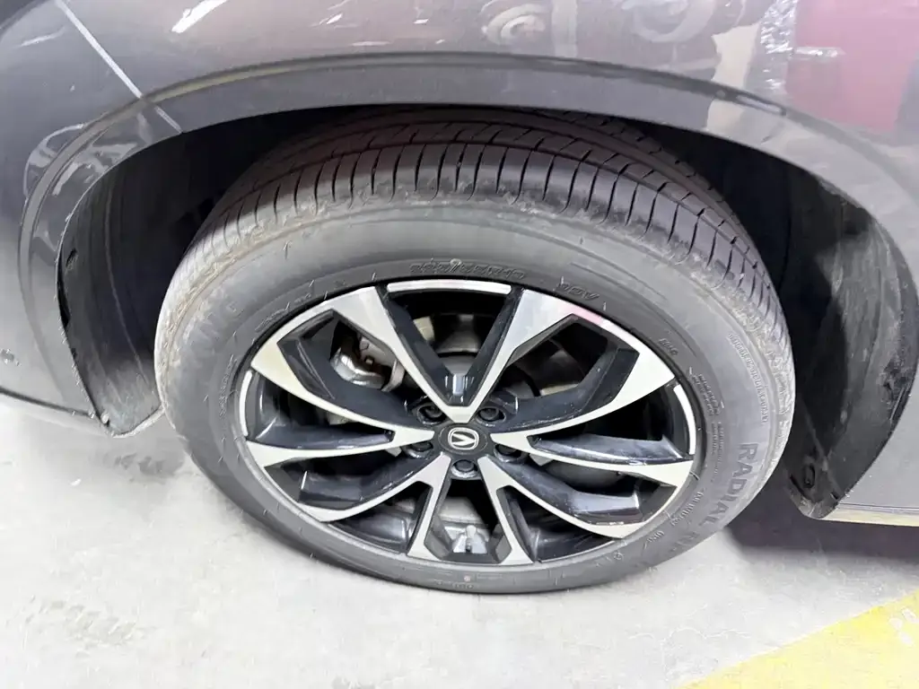 Changan UNI-Z New Energy 2024 из CN, фото 5