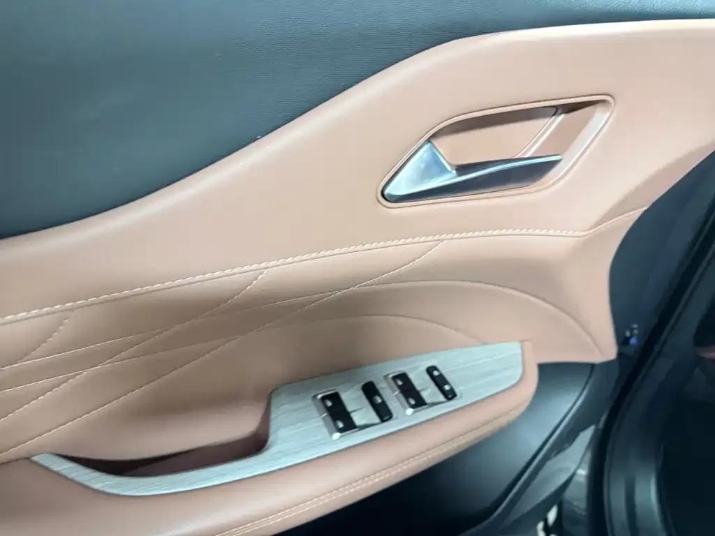 Changan UNI-Z New Energy 2024 из CN, фото 7