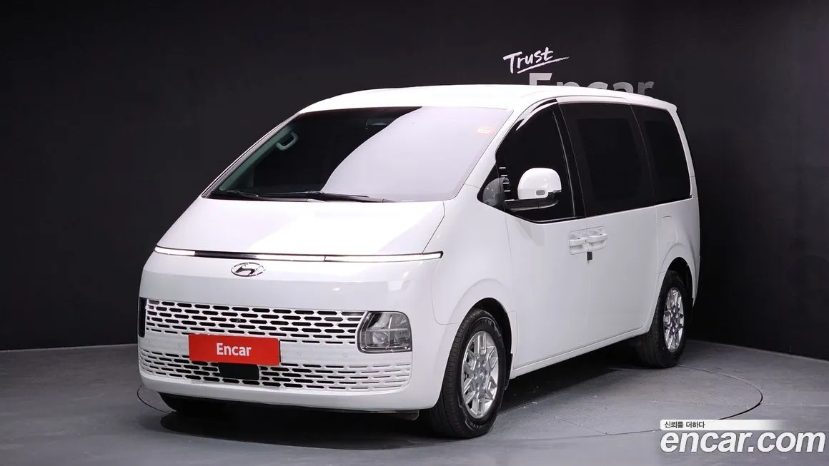 Hyundai Staria 2023 из KR, фото 1