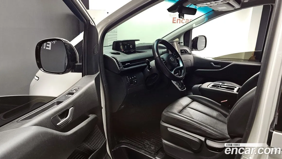 Hyundai Staria 2023 из KR, фото 10