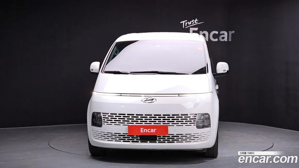 Hyundai Staria 2023 из KR, фото 3