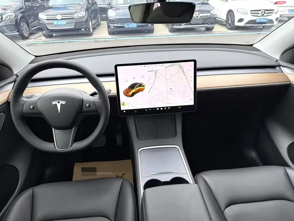 Tesla Model Y — фото 4
