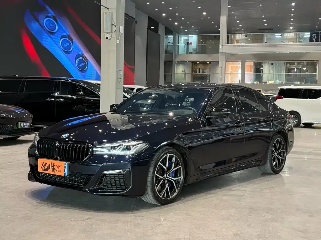 BMW 5 Series (Import) — фото 1