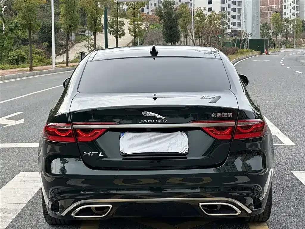 Jaguar XFL 2023 из CN, фото 10