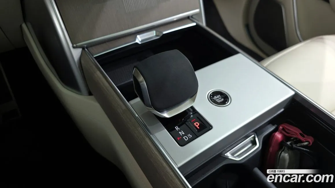 Land Rover Range Rover 2024 из KR, фото 9