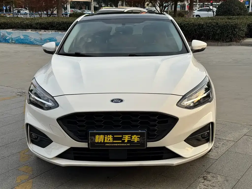 Ford Focus 2021 из CN, фото 2