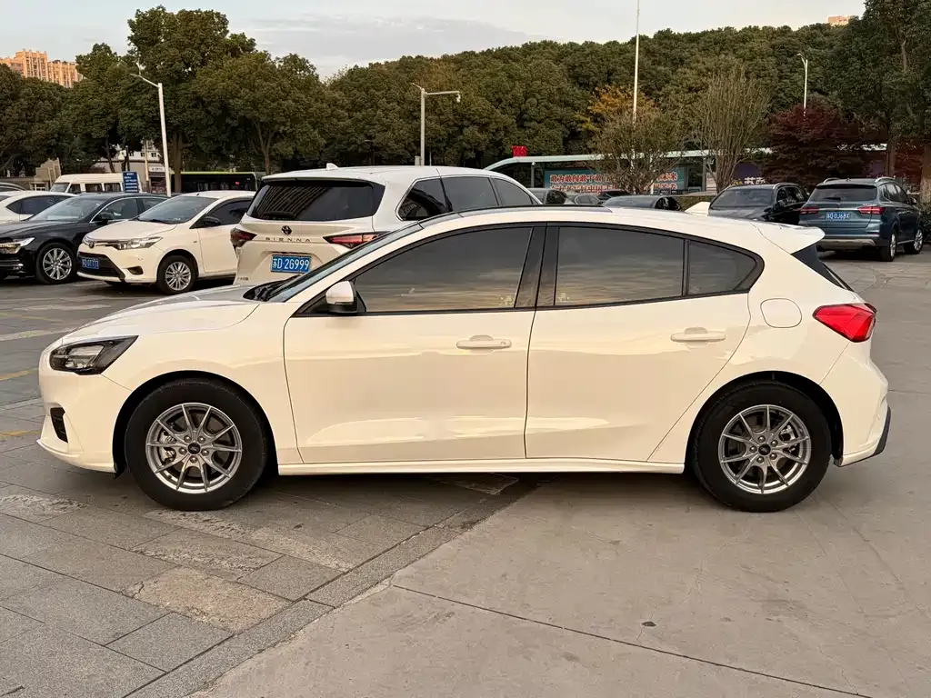 Ford Focus 2021 из CN, фото 3