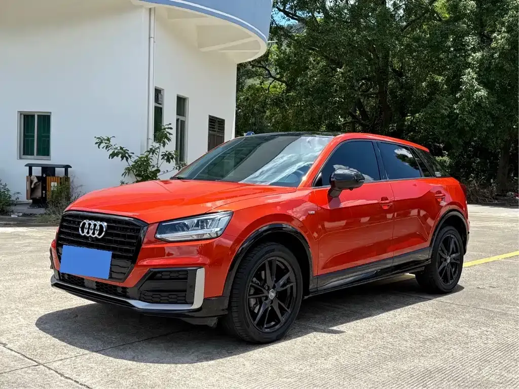 Audi Q2L