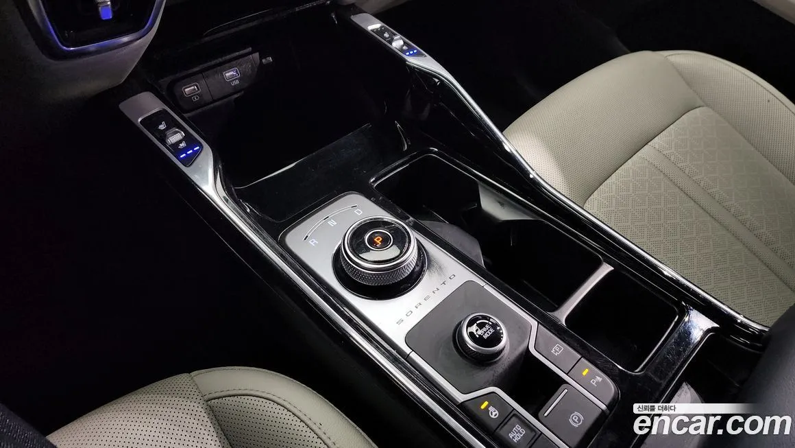 Kia Sorento — фото 9