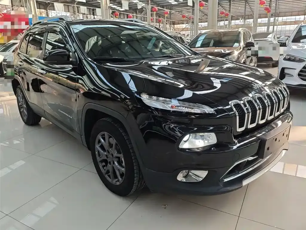 Jeep Cherokee 2021 из CN, фото 4