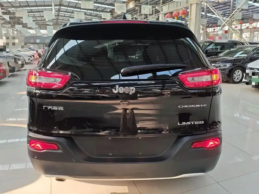 Jeep Cherokee 2021 из CN, фото 6