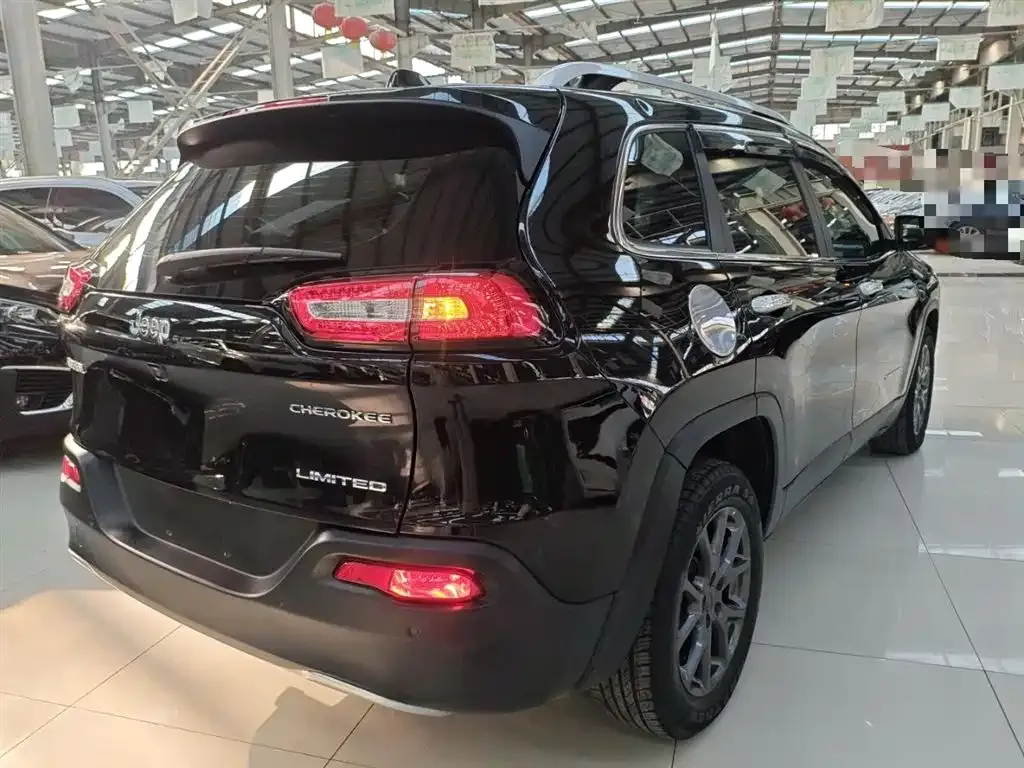 Jeep Cherokee 2021 из CN, фото 7