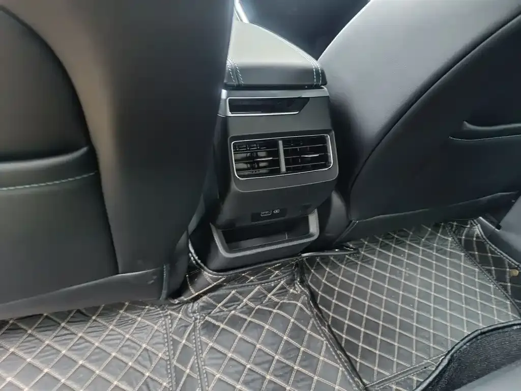 Geely Xingrui 2022 из CN, фото 5