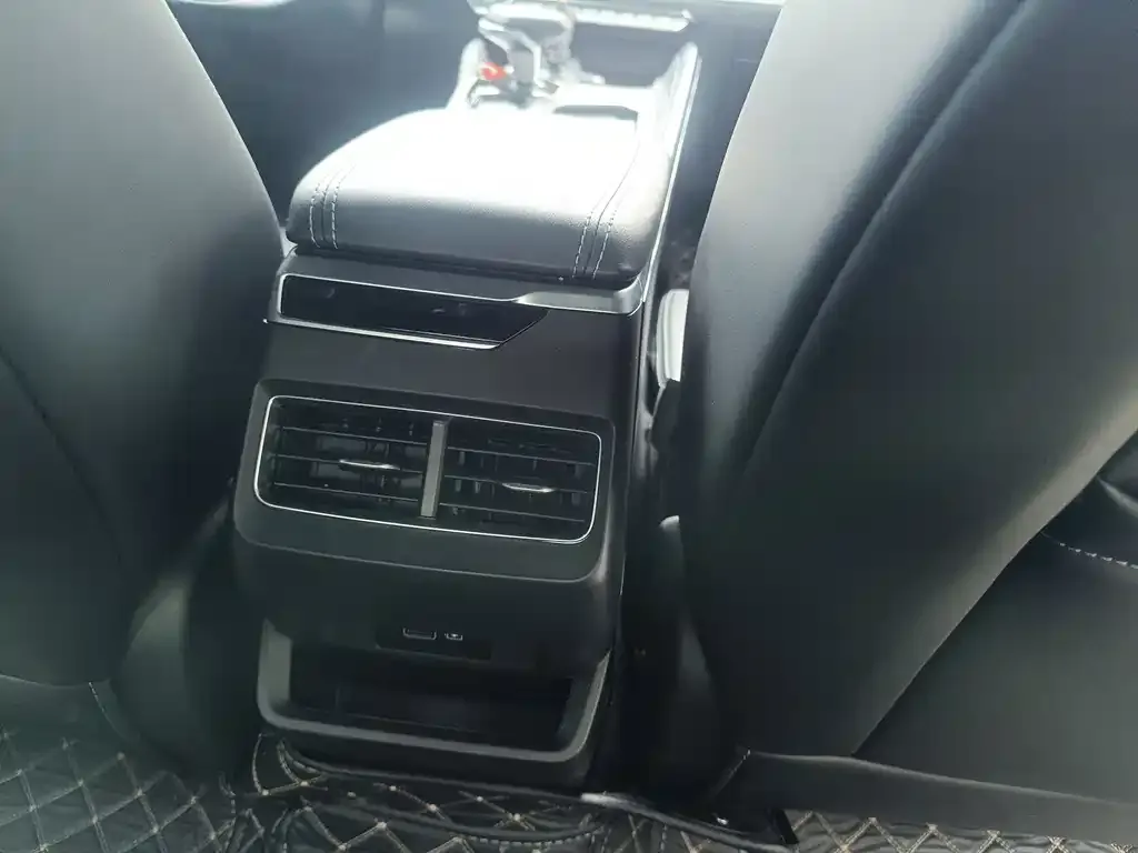 Geely Xingrui 2022 из CN, фото 9