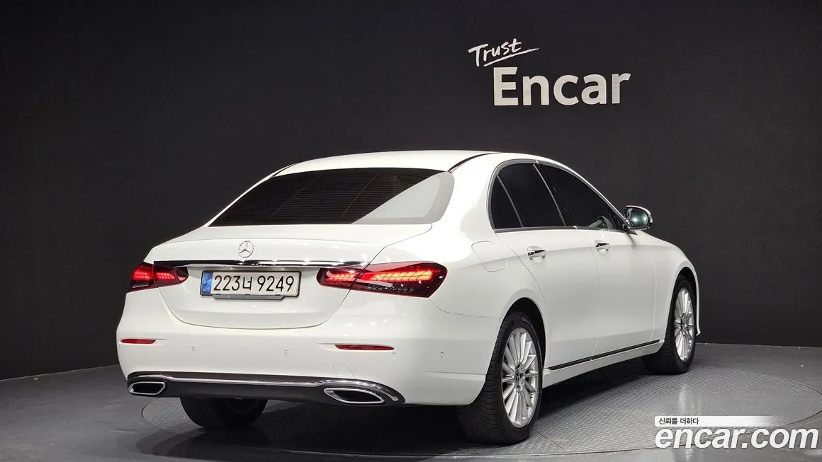 Mercedes-Benz E-Class 2021 из KR, фото 2