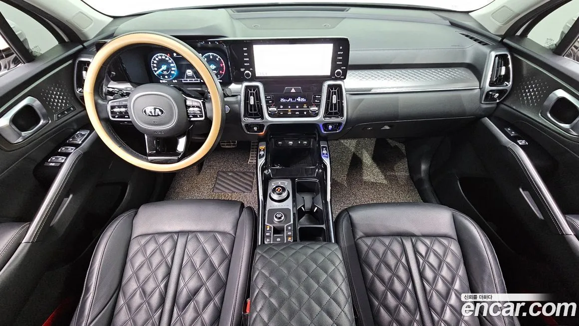 Kia Sorento — фото 7