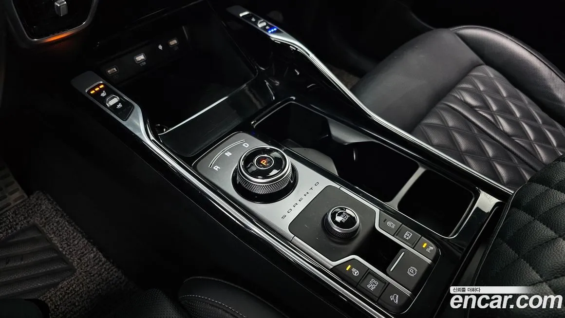 Kia Sorento — фото 9