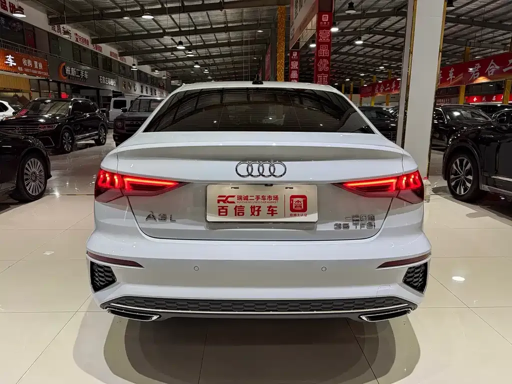 Audi A3 2023 из CN, фото 5