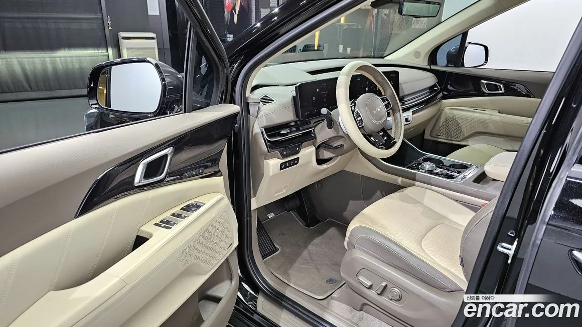 Kia Carnival — фото 10