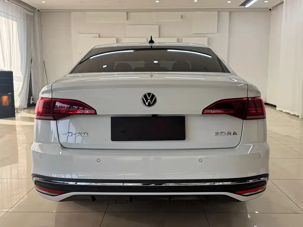 Volkswagen Bora 2023 из CN, фото 5