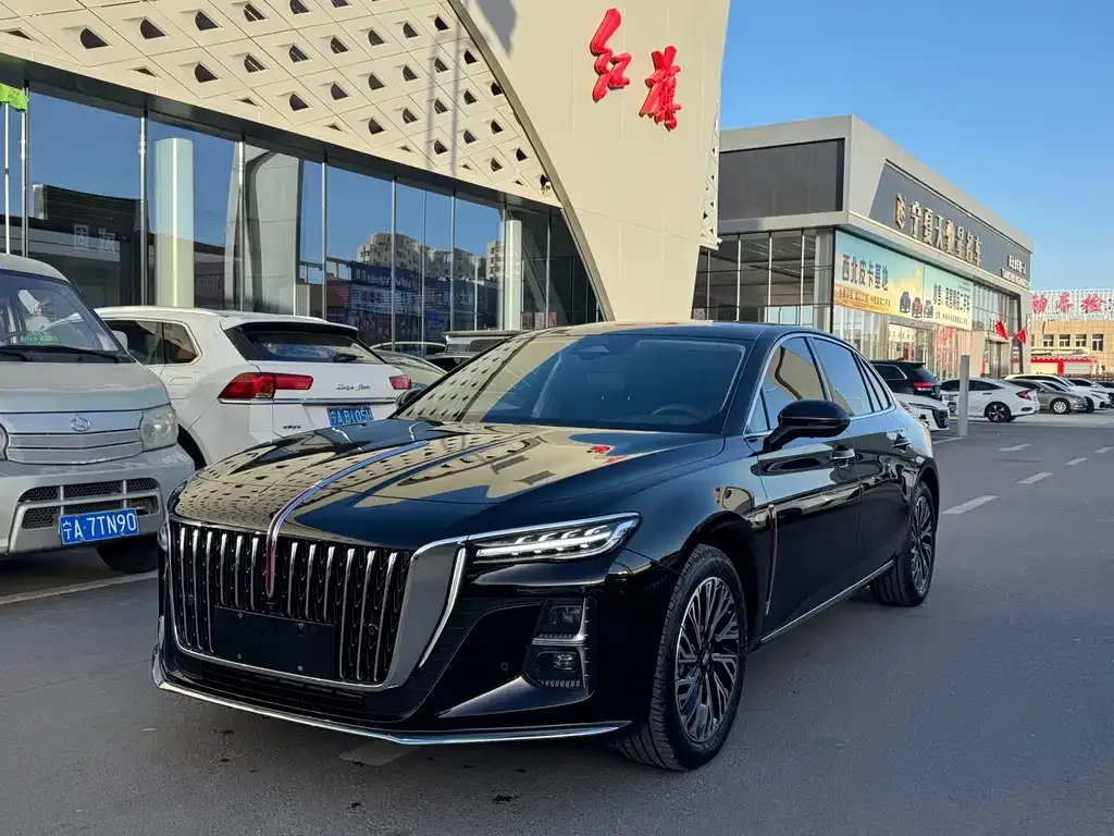 Hongqi H5 — фото 1