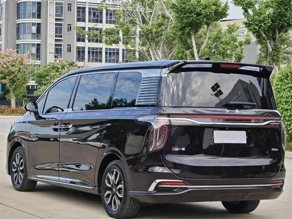 Hongqi HQ9 2022 из CN, фото 4