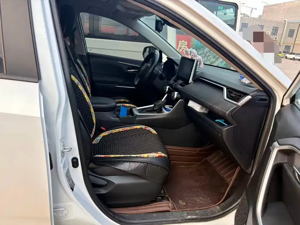 Toyota RAV4 2022 из CN, фото 10