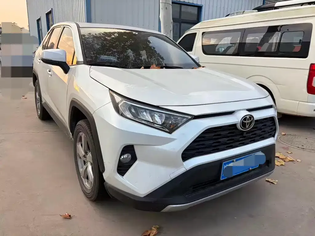 Toyota RAV4 2022 из CN, фото 5
