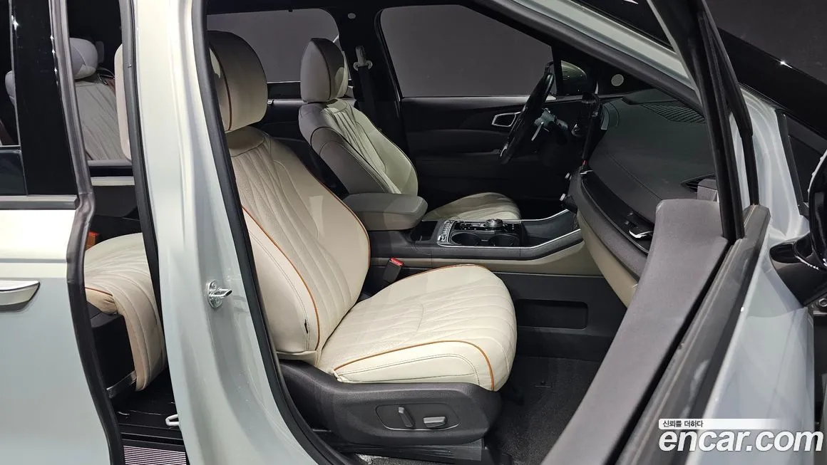 Kia Carnival — фото 10