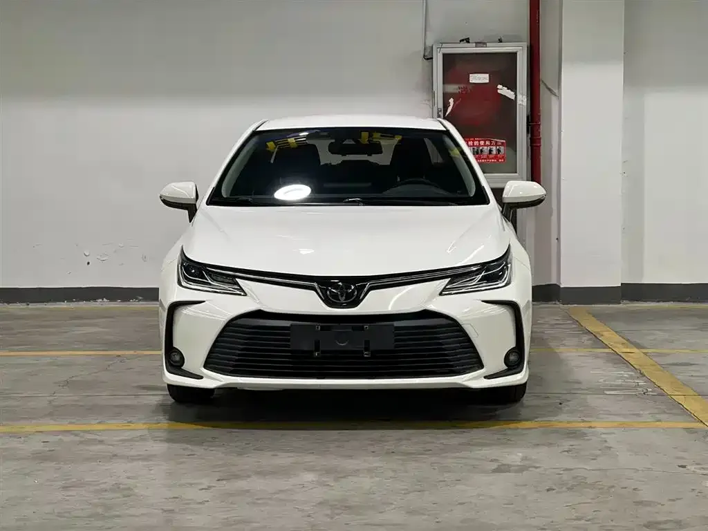 Toyota Corolla 2021 из CN, фото 2