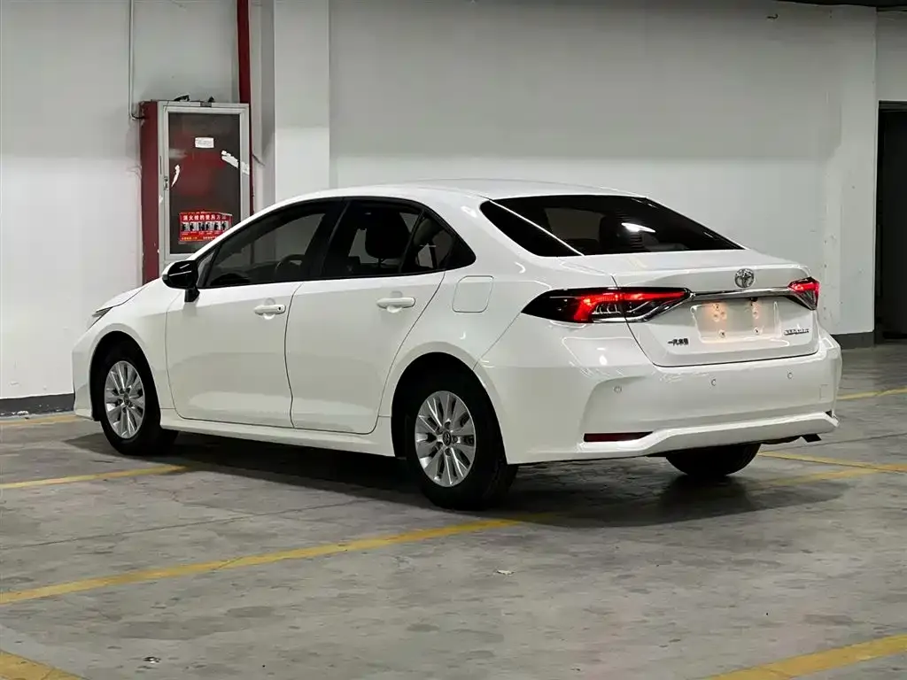 Toyota Corolla 2021 из CN, фото 4
