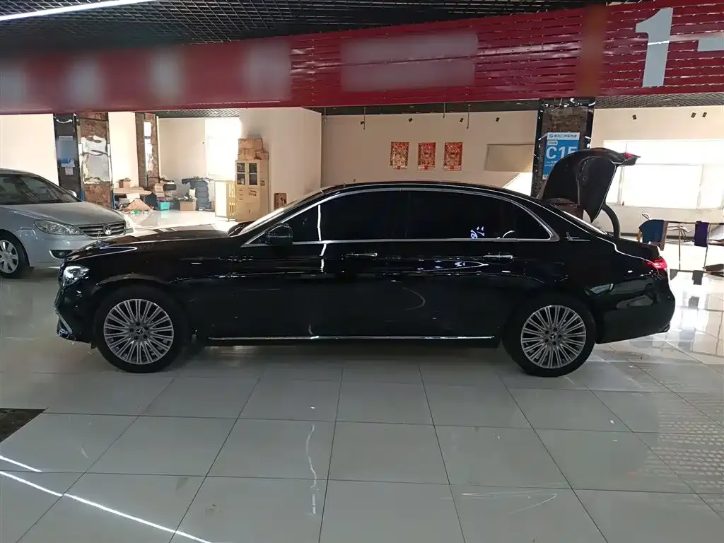 Mercedes-Benz E-Class 2023 из CN, фото 5