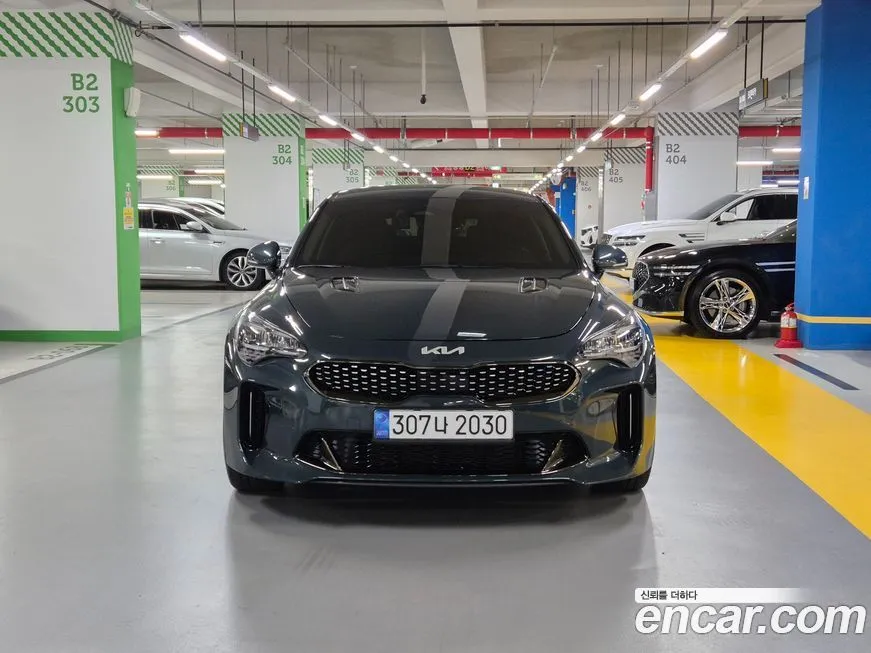 Kia Stinger 2023 из KR, фото 2