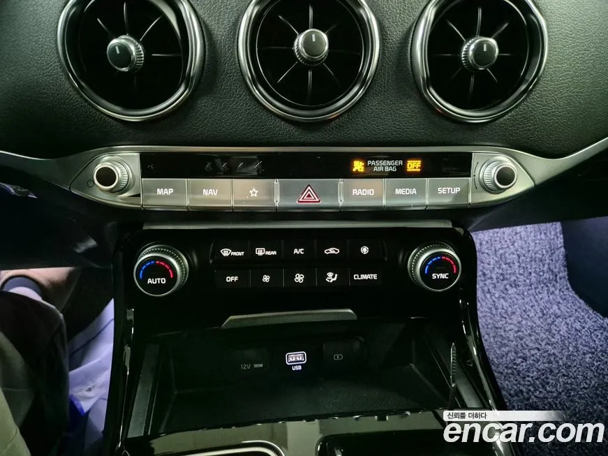 Kia Stinger 2023 из KR, фото 9