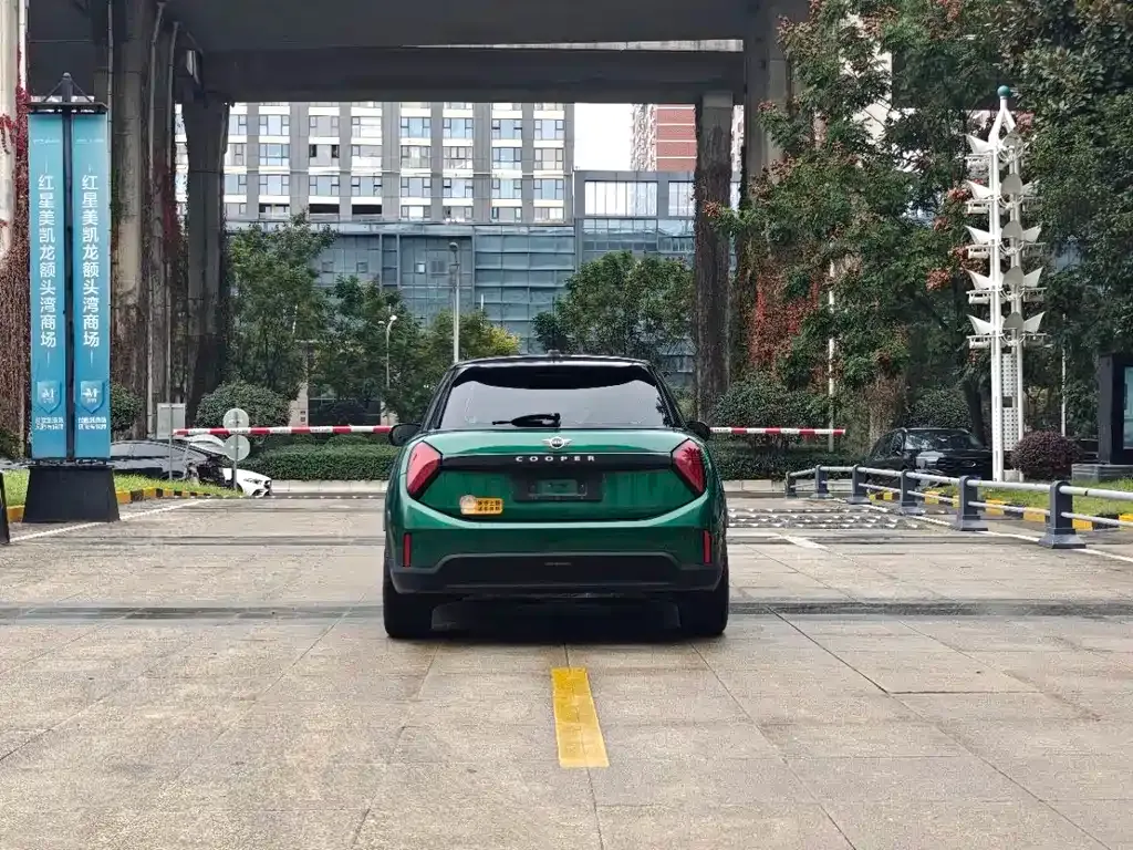 MINI Cooper (3-door) 2025 из CN, фото 6