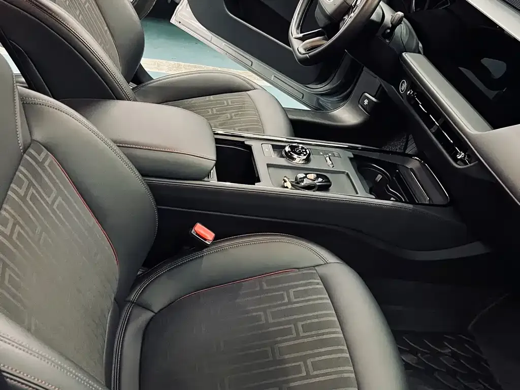 Ford Mondeo 2024 из CN, фото 10