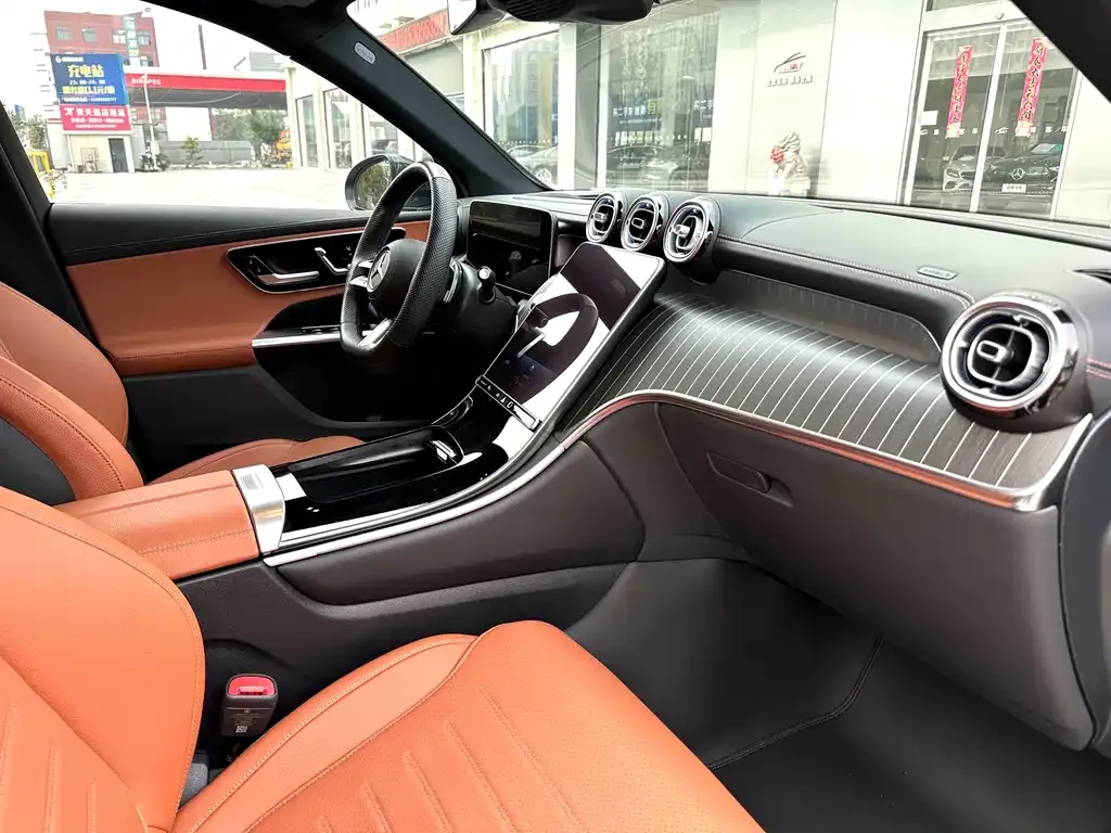Mercedes-Benz GLC 2023 из CN, фото 10