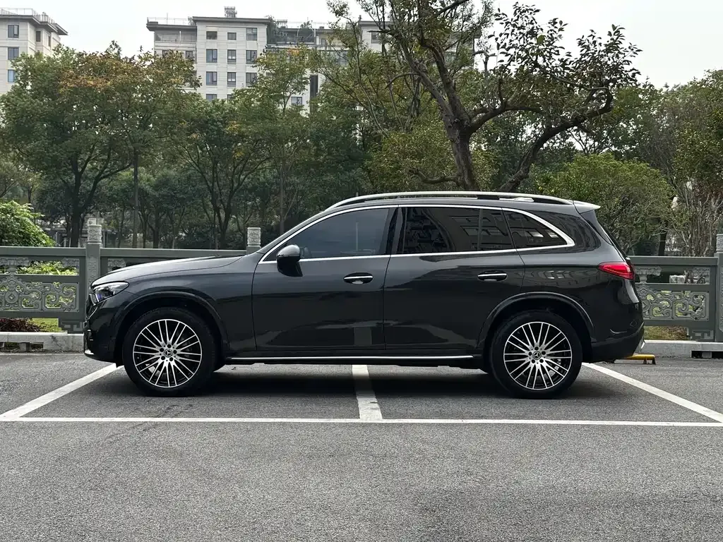 Mercedes-Benz GLC 2023 из CN, фото 3