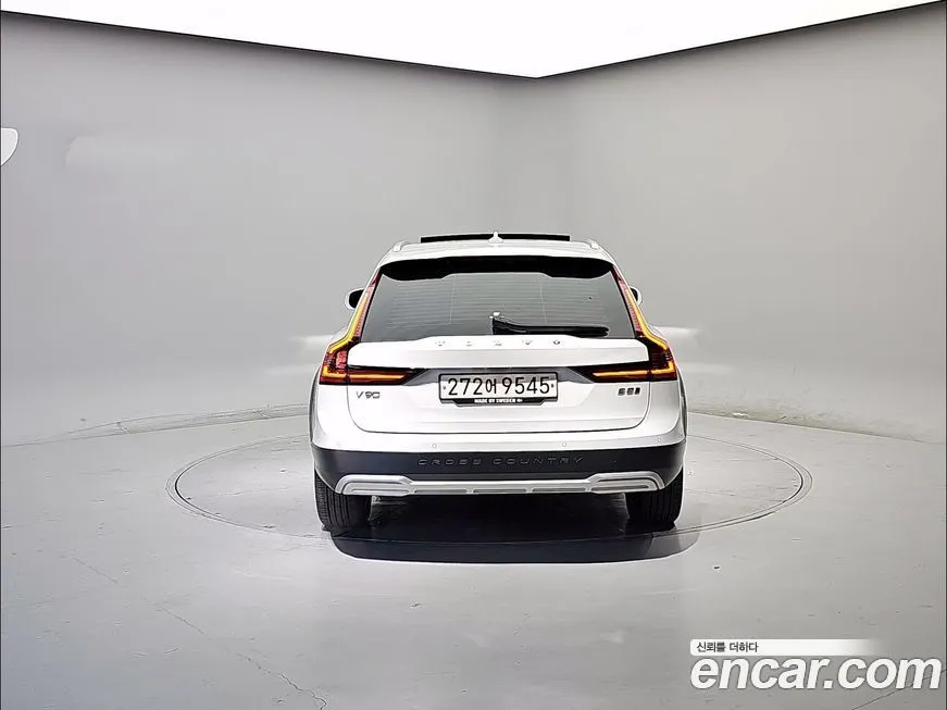 Volvo V90 2021 из KR, фото 4