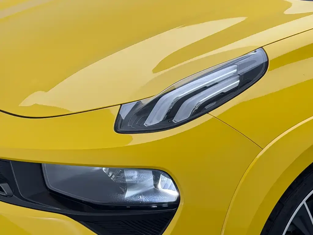 Lynk & Co 02 Hatchback 2023 из CN, фото 10