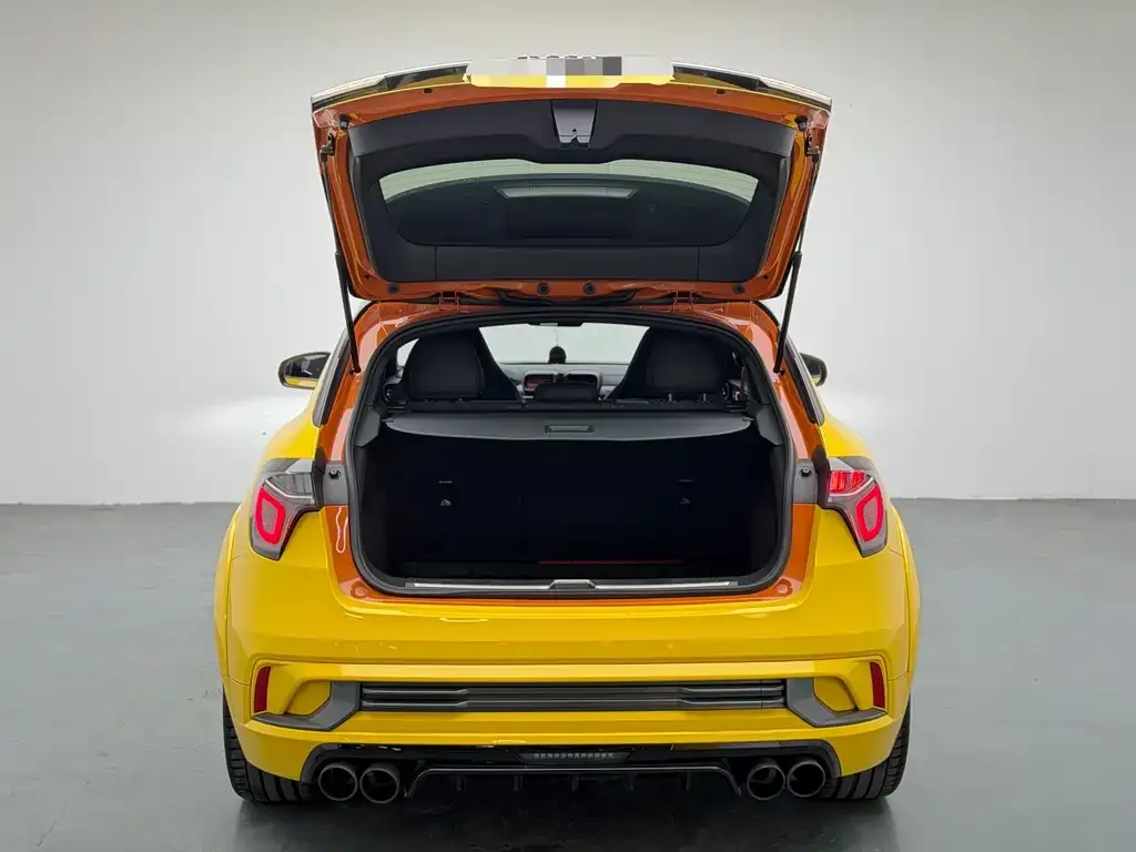 Lynk & Co 02 Hatchback 2023 из CN, фото 8