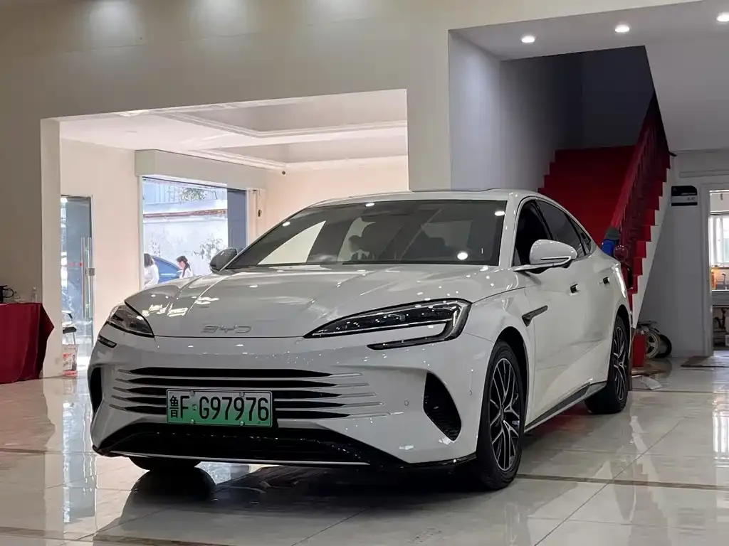 BYD Seal 07 DM-i 2025 из CN, фото 1